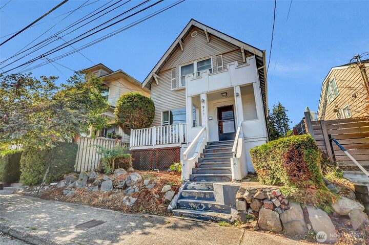 Property Photo: 911 Martin Luther King Jr Way WA 98122