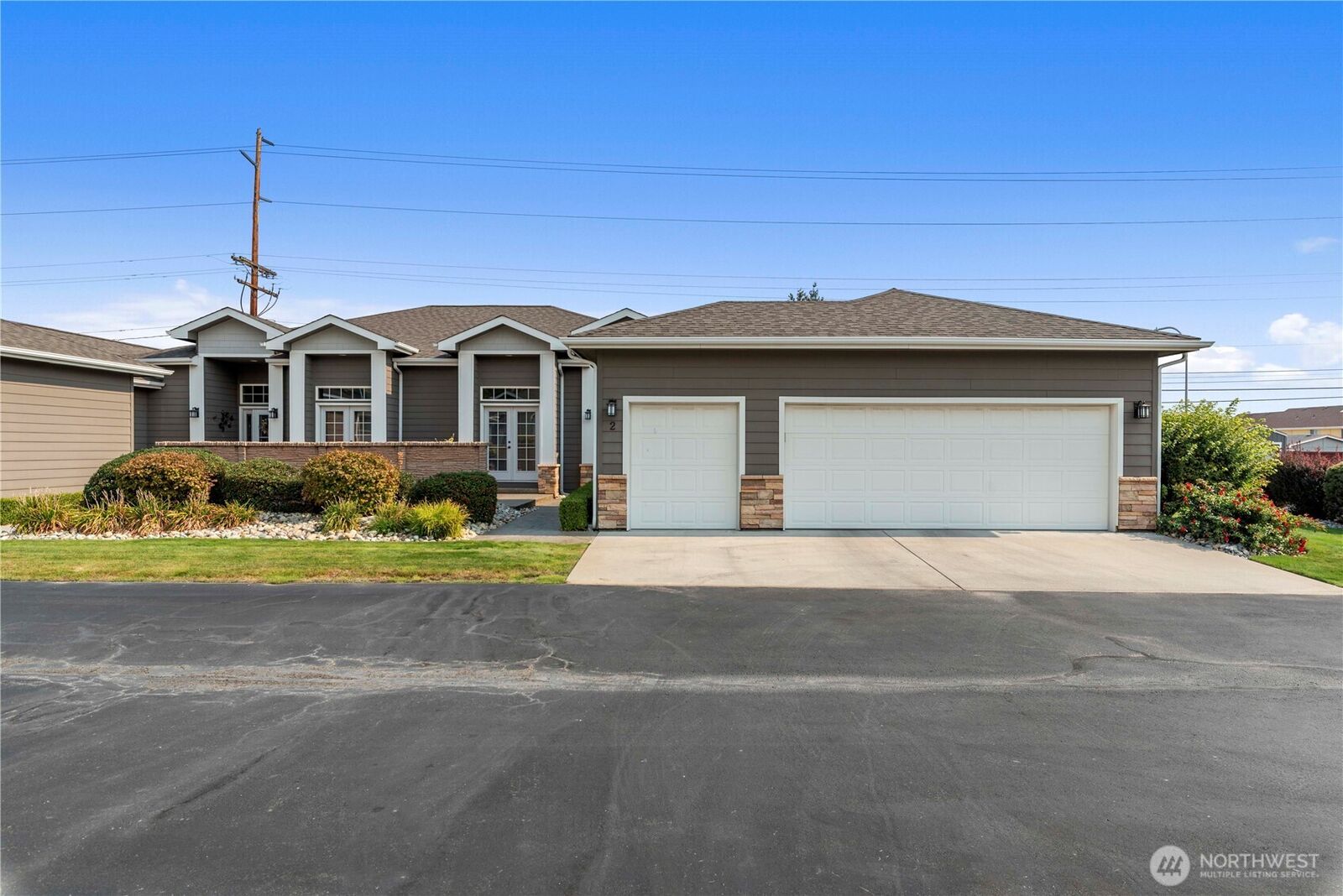 Property Photo: 1845 Maple Street 2 WA 98801