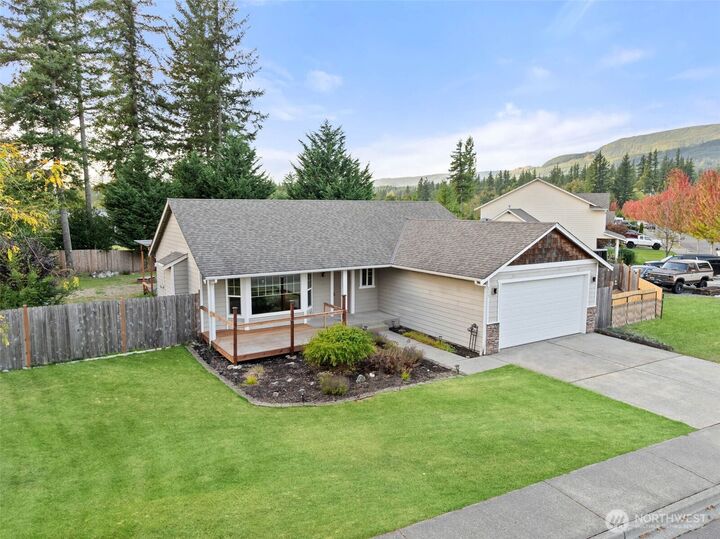 Property Photo:  215  19th Street  WA 98251 
