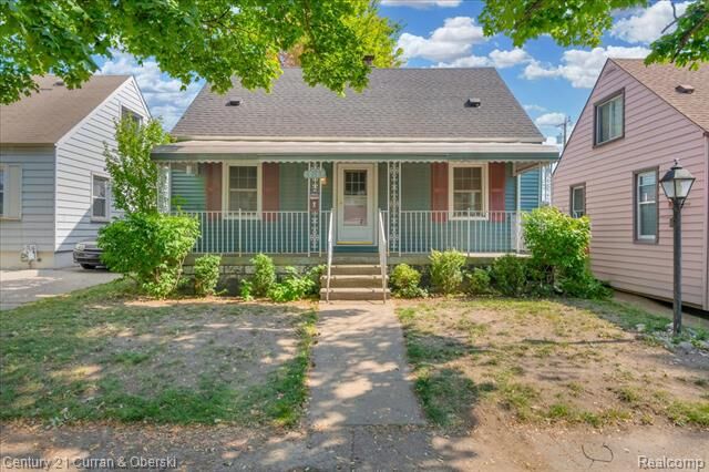 Property Photo:  17182 Henry Street  MI 48122 