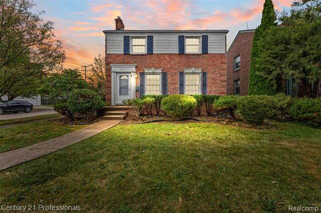 Property Photo:  1677 Brys Drive  MI 48236 