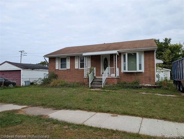 Property Photo:  263 N Walnut Street  MI 48043 