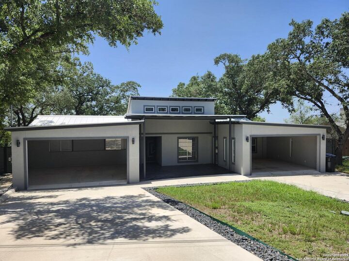 7418 Wild Eagle Rd  San Antonio TX 78255 photo