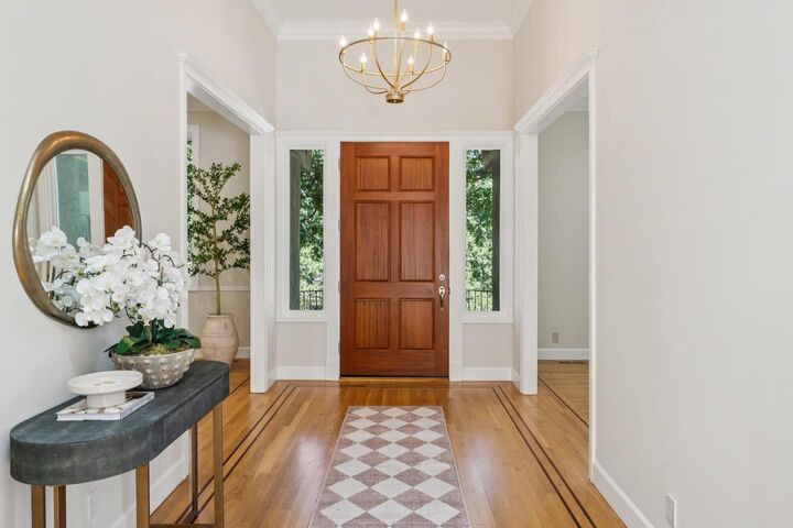 Property Photo:  515 North San Raymundo Road  CA 94010 
