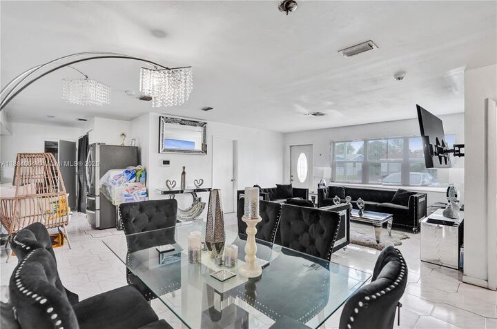 Property Photo:  320 N 71st Ave  FL 33024 