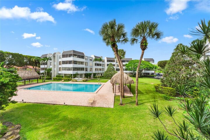 Property Photo: 10852 N Kendall Dr 203 FL 33176