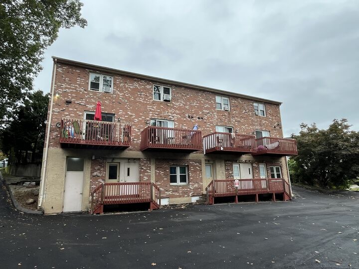 Property Photo:  57 Church Avenue 1  CT 06010 