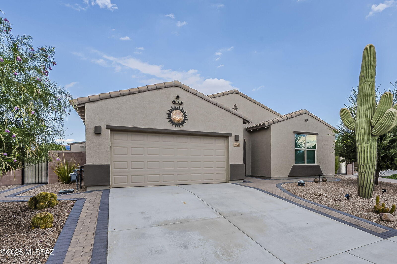 Property Photo: 1501 E Lower Mine Lane AZ 85629