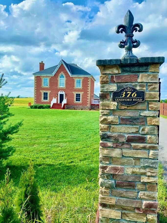 Property Photo: 376 Sandford Road ON L0C 1E0