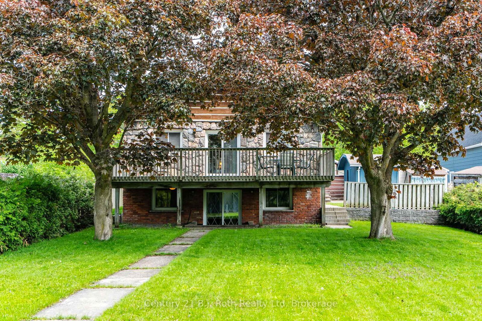 Property Photo:  56 Fox Street  ON L9M 1B5 