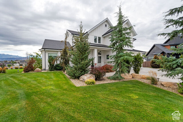 Property Photo: 6777 W Smoky Oaks Ln UT 84096