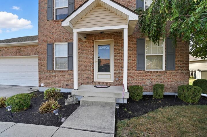 Property Photo: 1760 Hunters Ridge Drive OH 45373