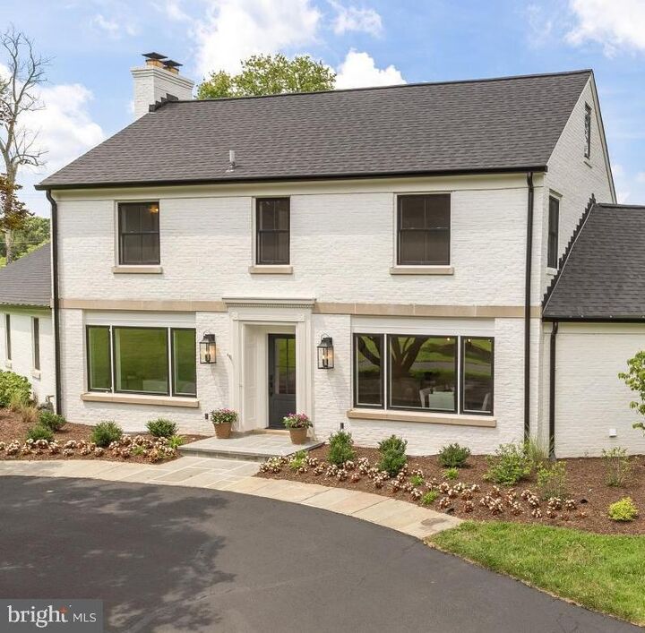 Property Photo: 10700 Alloway Drive MD 20854