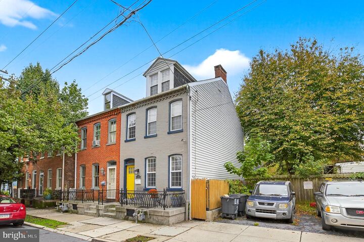 Property Photo: 12 E New Street PA 17602