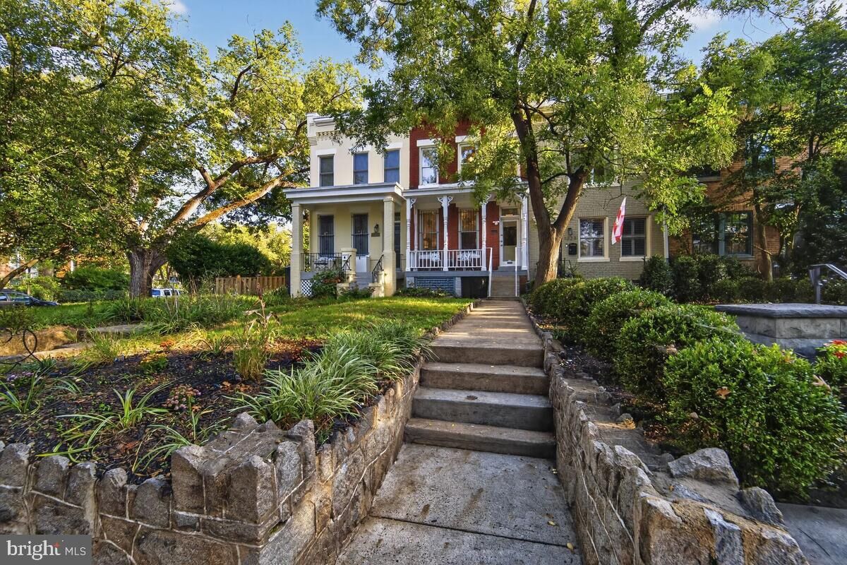 Property Photo:  1327 South Carolina Avenue SE  DC 20003 