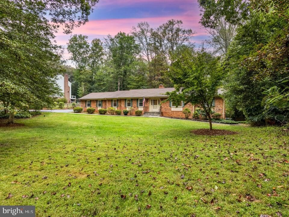 Property Photo:  8126 Blandsford Drive  VA 20111 