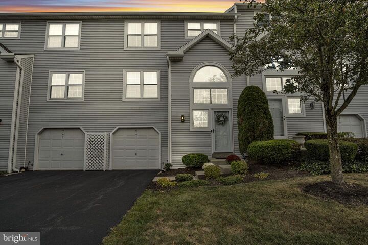 6141 Spring Knoll Drive  Harrisburg PA 17111 photo