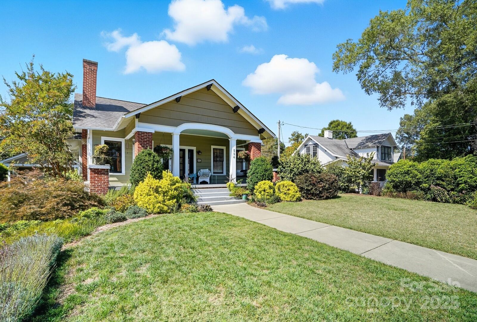 Property Photo: 564 Union Street S NC 28025