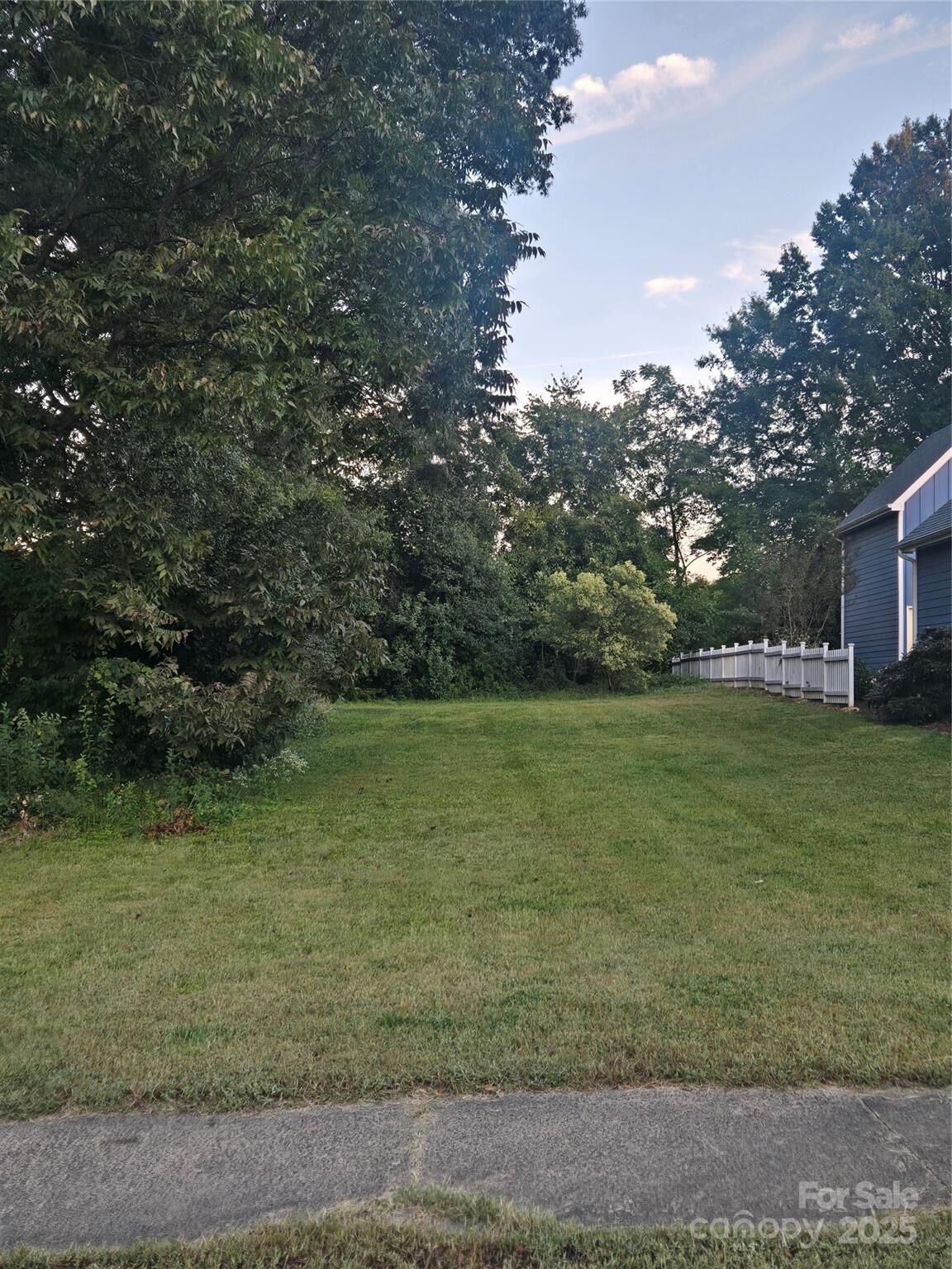 Property Photo:  1015 Harrill Street  NC 28205 