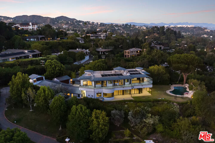 Property Photo:  1799 Correa Way  CA 90049 