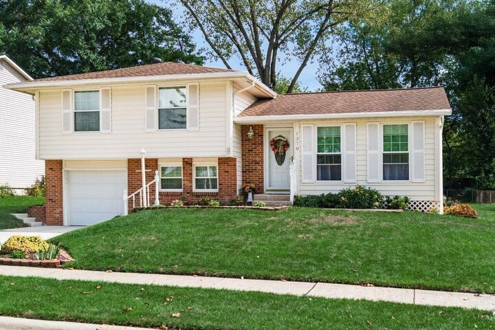 Property Photo:  1370 Crestview Street  OH 43068 