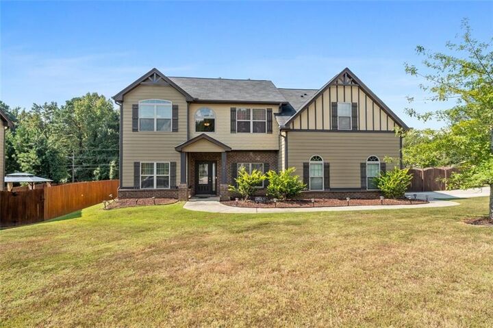 Property Photo:  2748 Village Park Drive E  GA 30294 