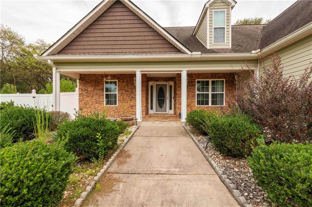 Property Photo: 140 Grist Mill Lane SE GA 30701