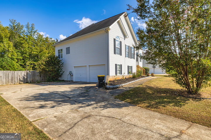 Property Photo:  108 Waterford Place  GA 30265 