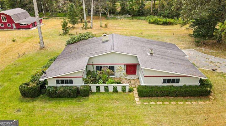Property Photo:  225 Banks Road  GA 30214 
