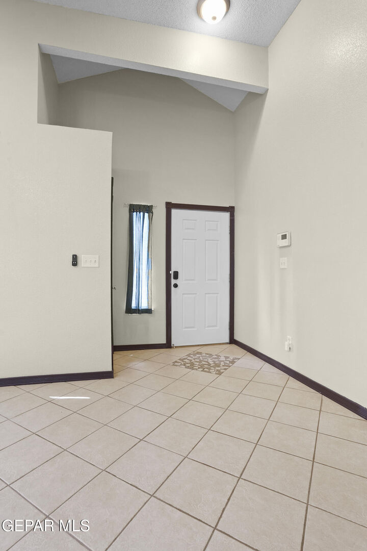 Property Photo:  721 Dakota River Avenue  TX 79932 