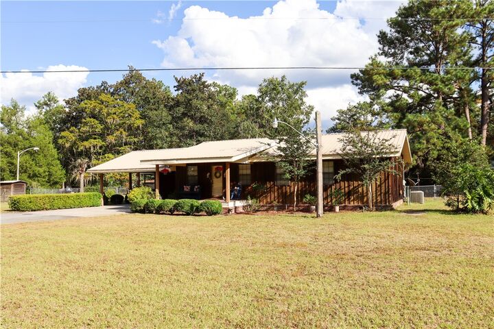 Property Photo:  220 Arthur Knowles Road  GA 31537 