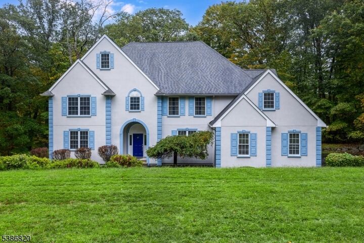 47 Stonehedge Dr  Hardyston Twp. NJ 07460 photo