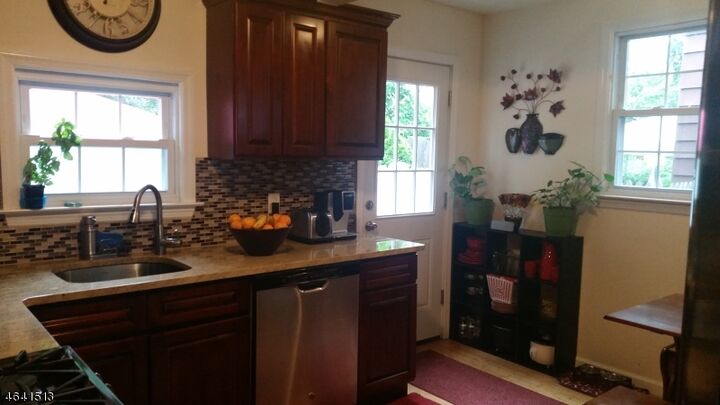 Property Photo: 52 Sussex Rd NJ 07012