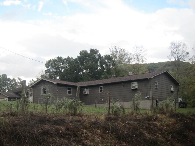 Property Photo: 312 Falls View Ln WV 25951