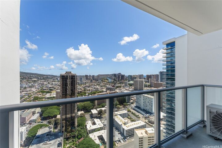 Property Photo:  1515 Liona Street 3703  HI 96814 