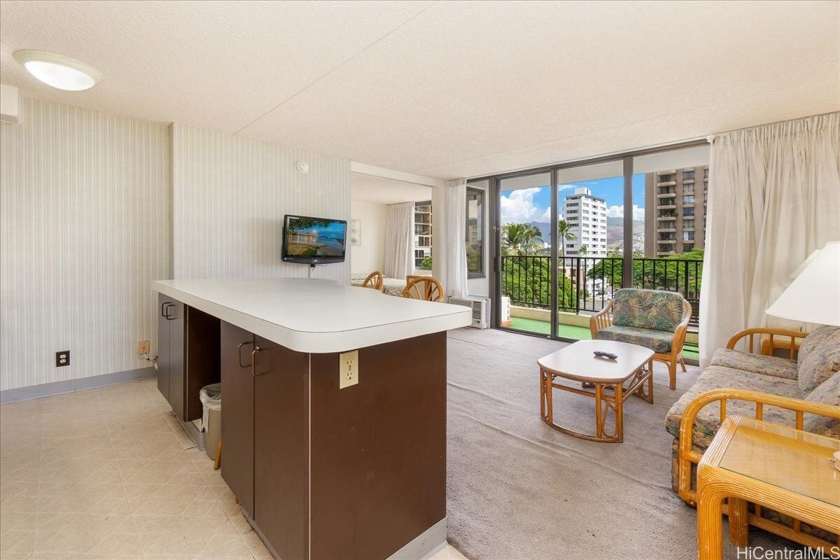 Property Photo:  201 Ohua Avenue 605 (Nuc)  HI 96815 