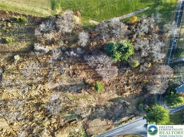 Property Photo:  2804 Route 212  PA 18036 