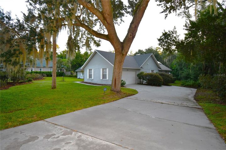 Property Photo:  611 Old Eustis Road  FL 32757 