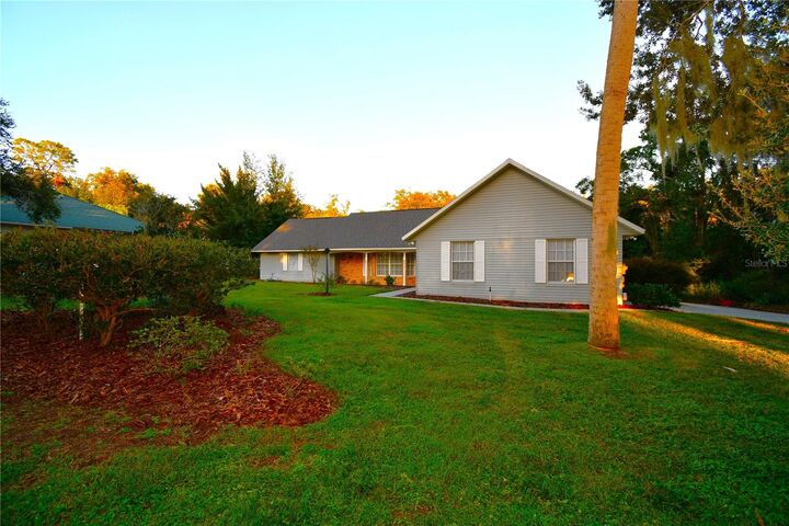 Property Photo: 611 Old Eustis Road FL 32757