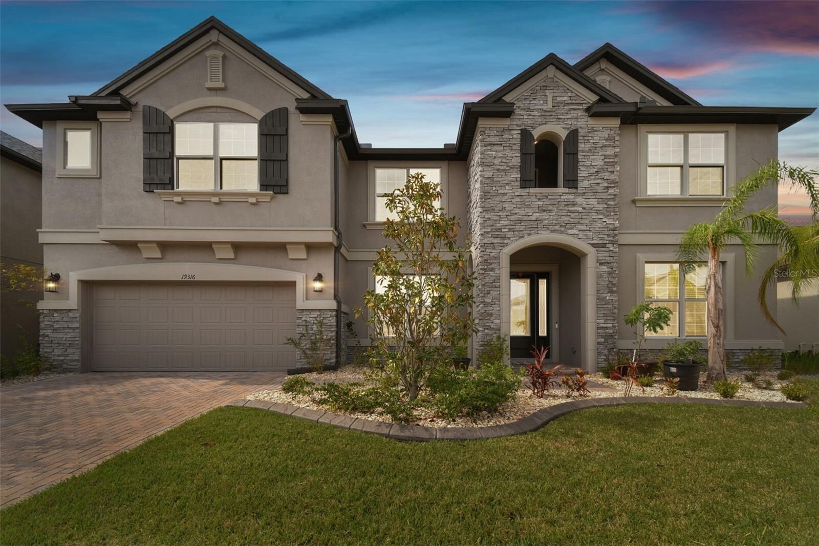 Property Photo:  19316 Eagle Creek Lane  FL 33647 