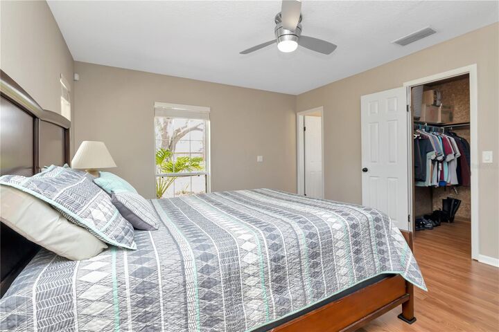 Property Photo:  4404 Hickory Branch Court  FL 33511 
