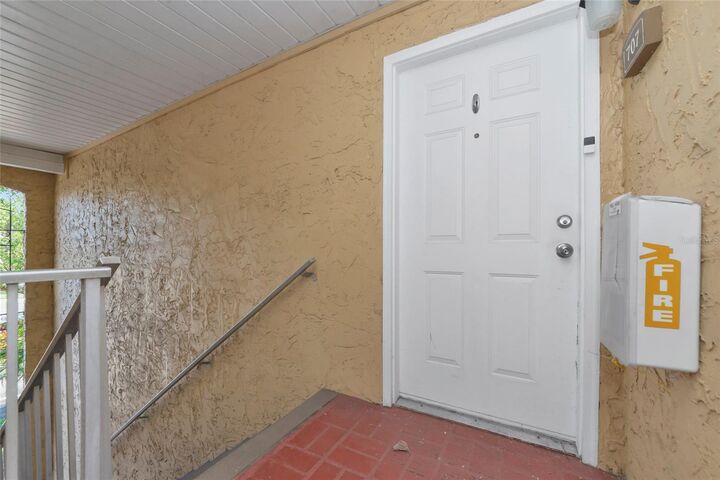 Property Photo:  1705 Parakeet Way 707  FL 34232 