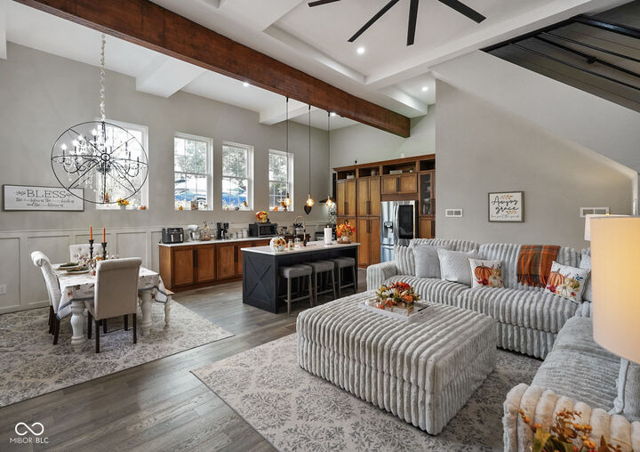 Property Photo: 8780 N Old State Road 37 IN 47408