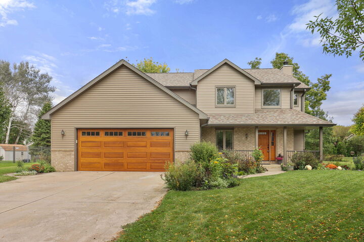 30624 Cedar Dr  Burlington WI 53105 photo