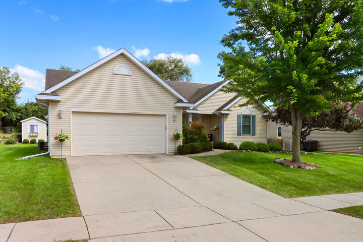 Property Photo:  737 N Joshua Ln  WI 53147 