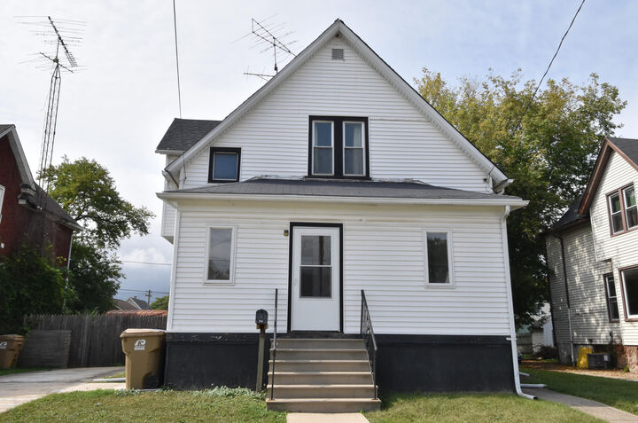 Property Photo:  5416 24th Ave  WI 53140 