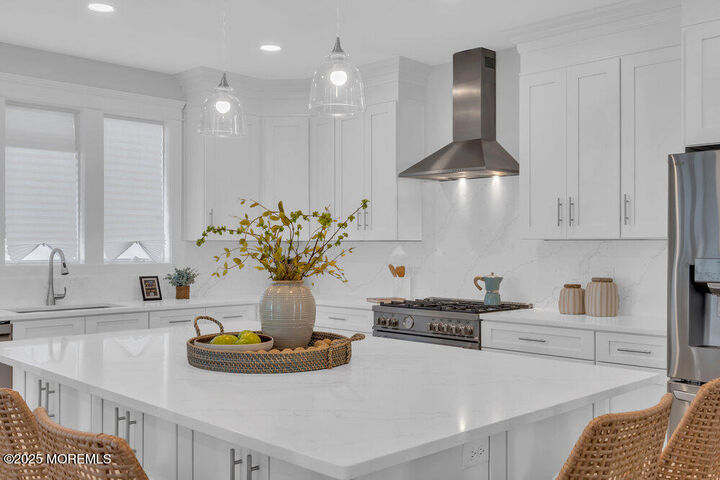 Property Photo:  619 Mistletoe Avenue  NJ 08742 