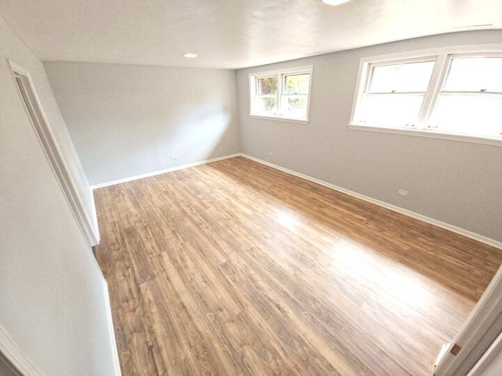 Property Photo:  827 Balmoral Drive  IL 60118 