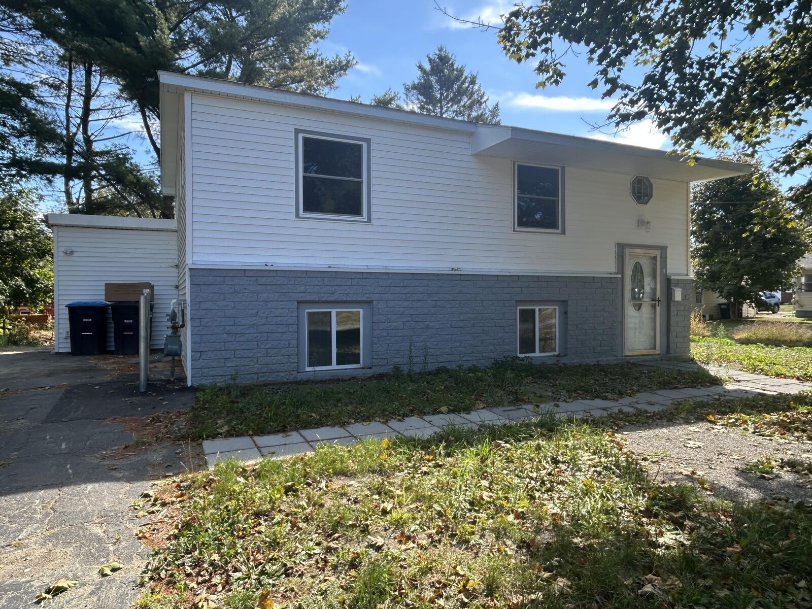 Property Photo: 5 Pinewood Street ME 04473