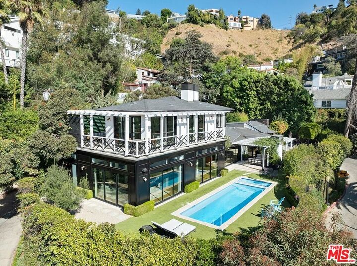 Property Photo: 1640 N Kings Road CA 90069